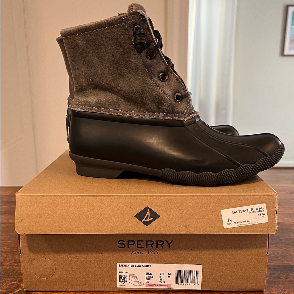 Sperry Saltwater Black and Gray Boots
